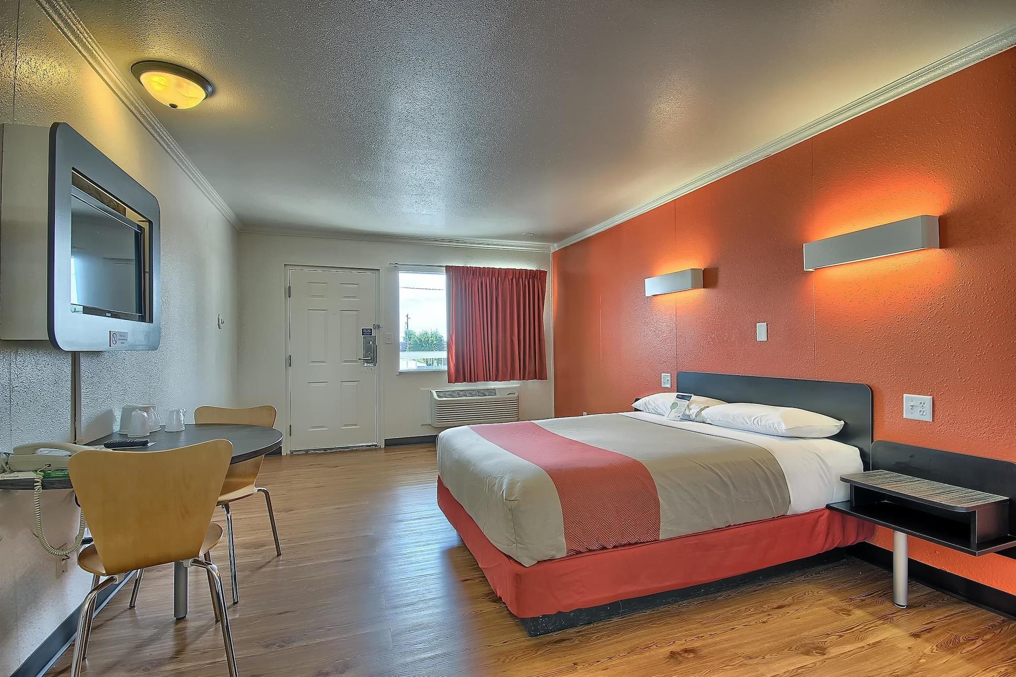 Hotel 6-lima, Oh